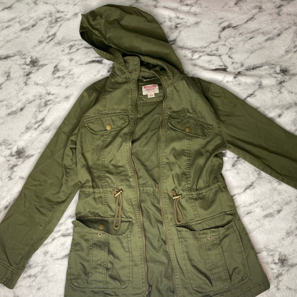 Olive Green Women’s Lightweight Zip Up Jacket